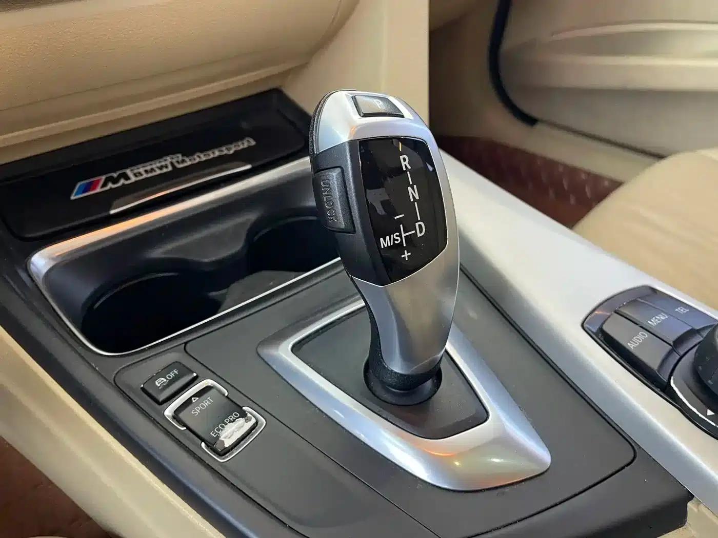 2013 BMW 3 Series 320i Sport Design Package — миниатюра 17