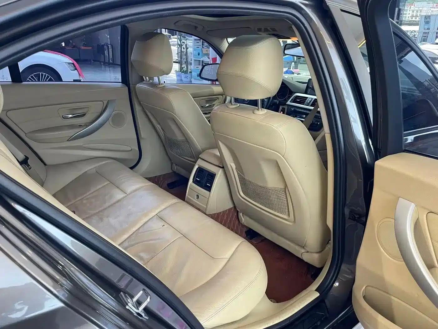 2013 BMW 3 Series 320i Sport Design Package — миниатюра 22
