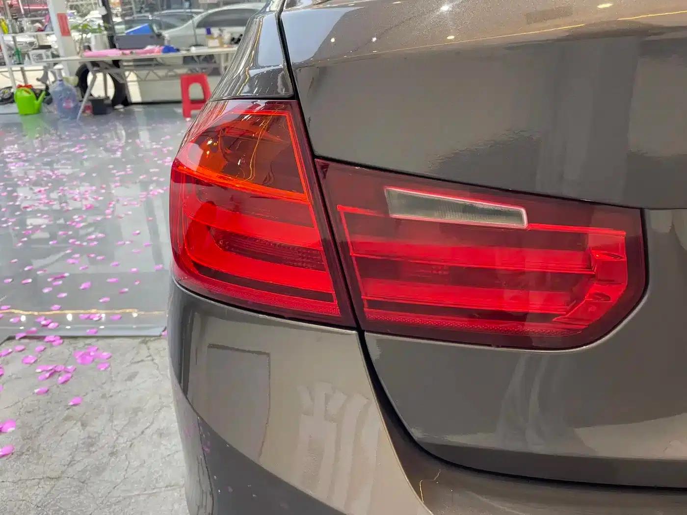 2013 BMW 3 Series 320i Sport Design Package — миниатюра 8