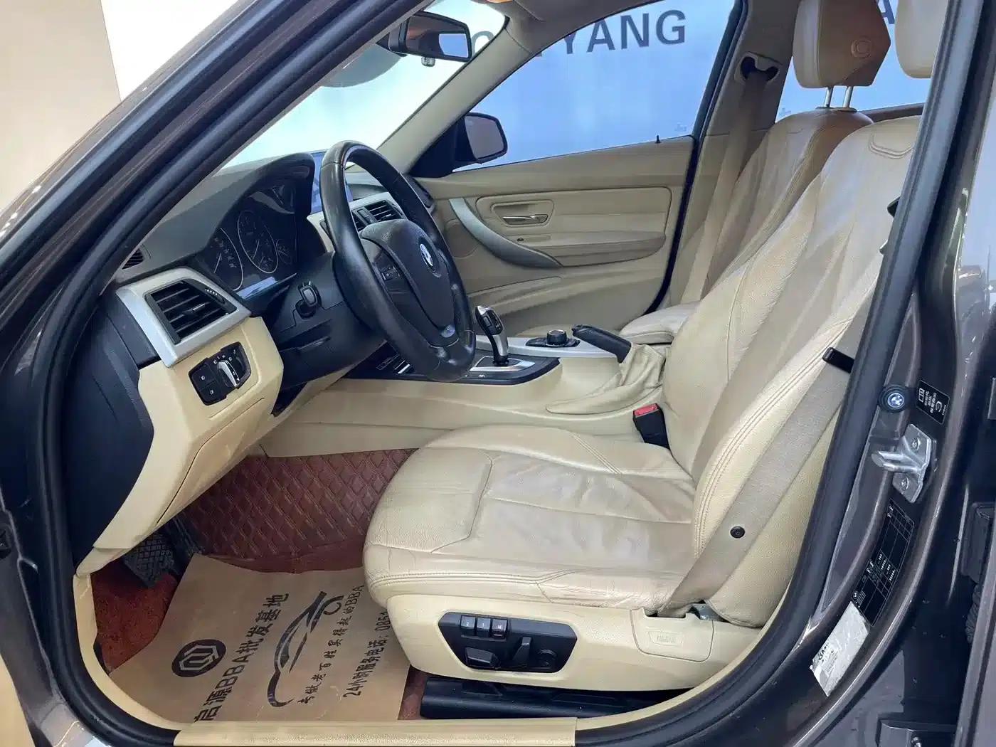 2013 BMW 3 Series 320i Sport Design Package — миниатюра 10