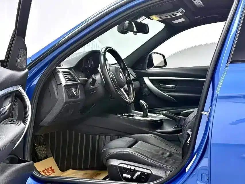 2018 BMW 3 Series 330i M Sport Shadow Edition — миниатюра 2