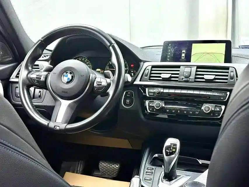 2018 BMW 3 Series 330i M Sport Shadow Edition — миниатюра 5