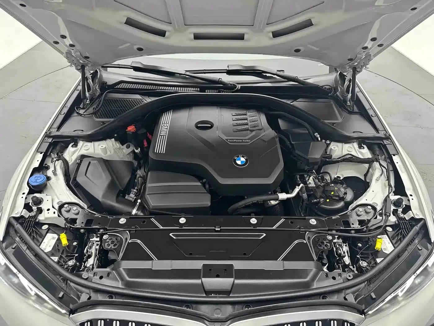 2023 BMW 3 Series 320Li M Sport Package — миниатюра 20