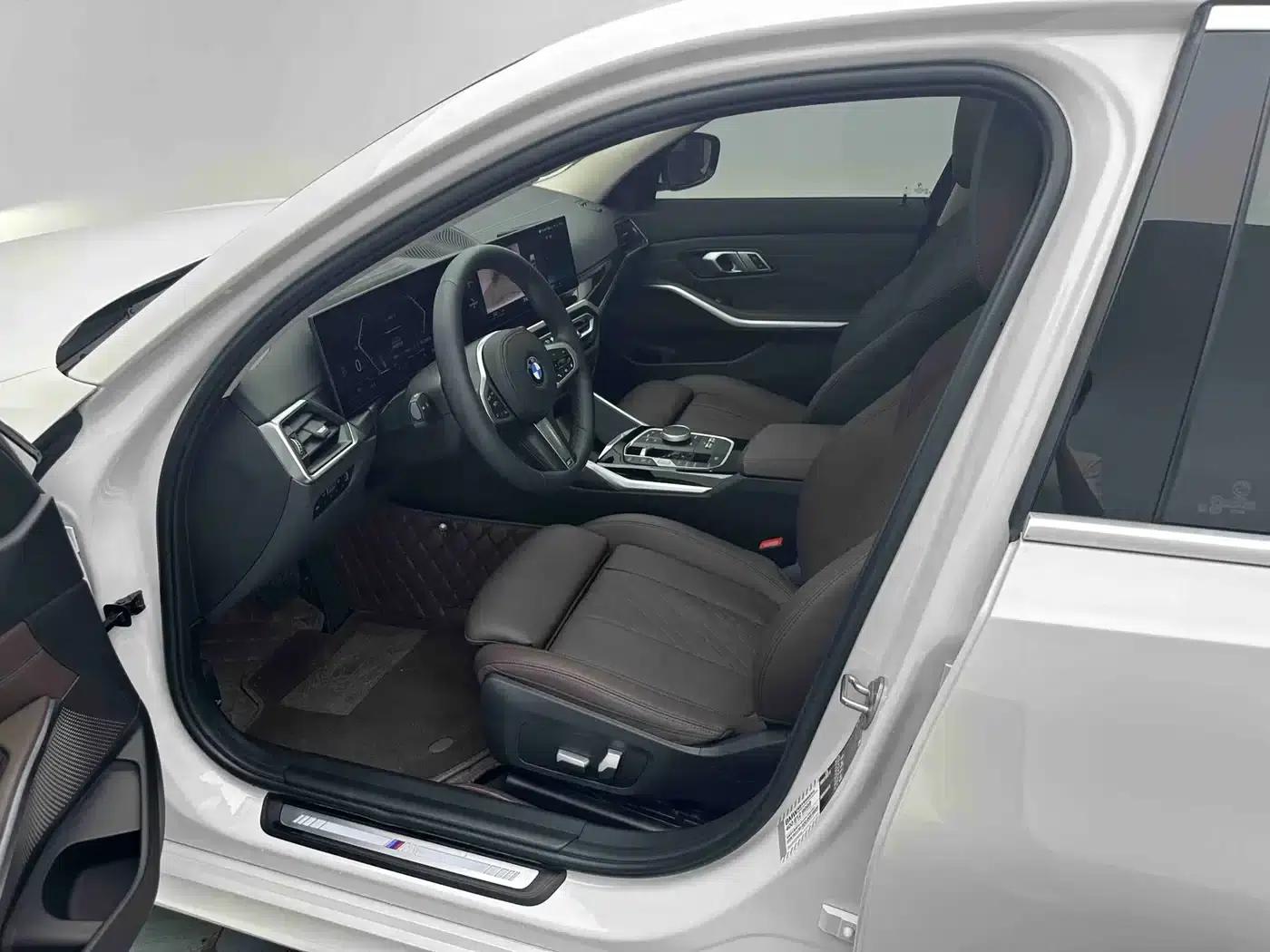 2023 BMW 3 Series 320Li M Sport Package — миниатюра 9