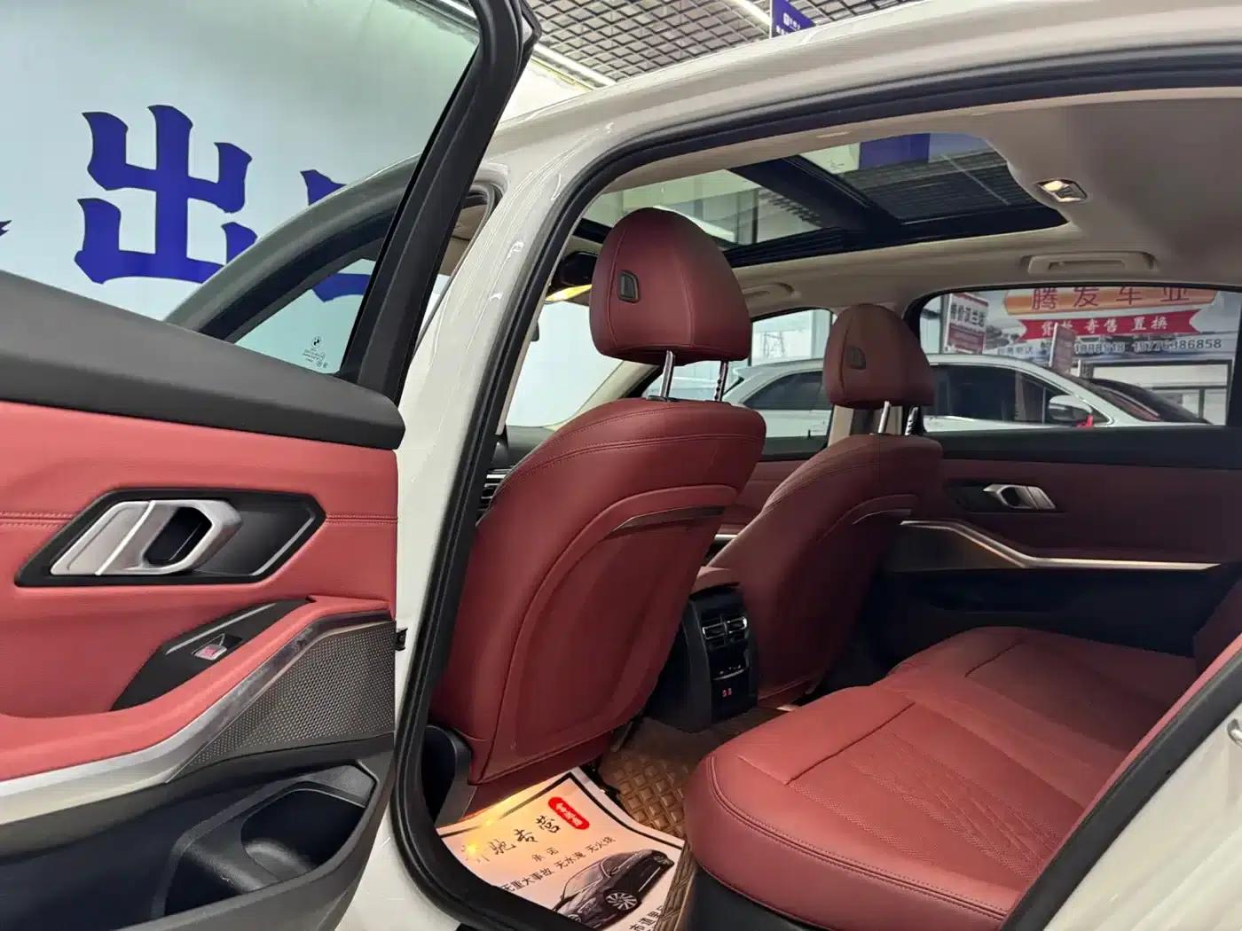 2023 BMW 3 Series 320Li M Sport Package — миниатюра 12