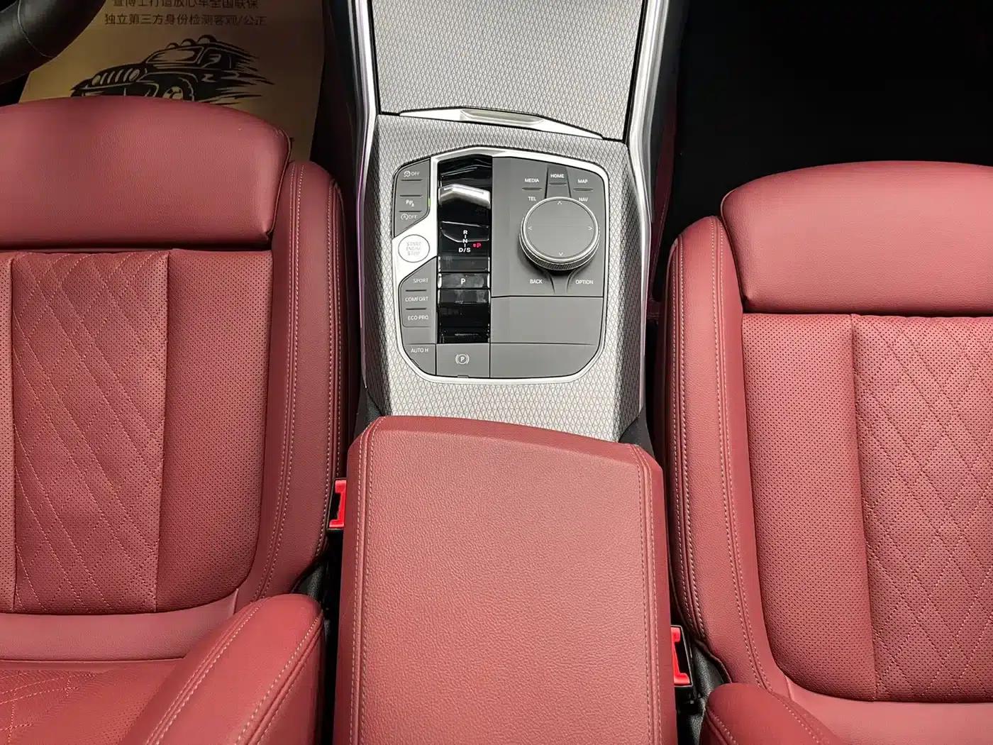2023 BMW 3 Series 320Li M Sport Package — миниатюра 16