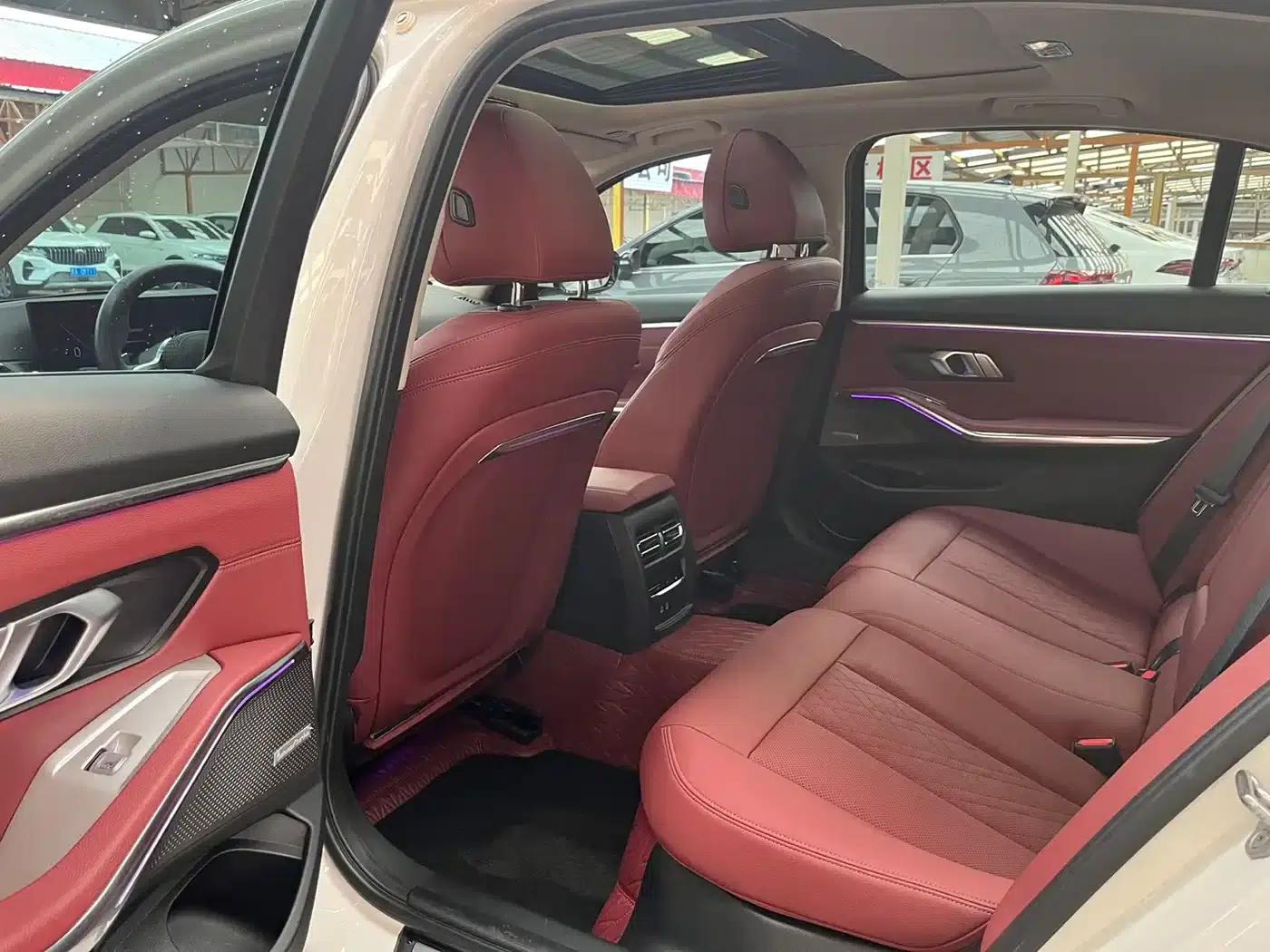 2023 BMW 3 Series 320Li M Sport Package — миниатюра 8
