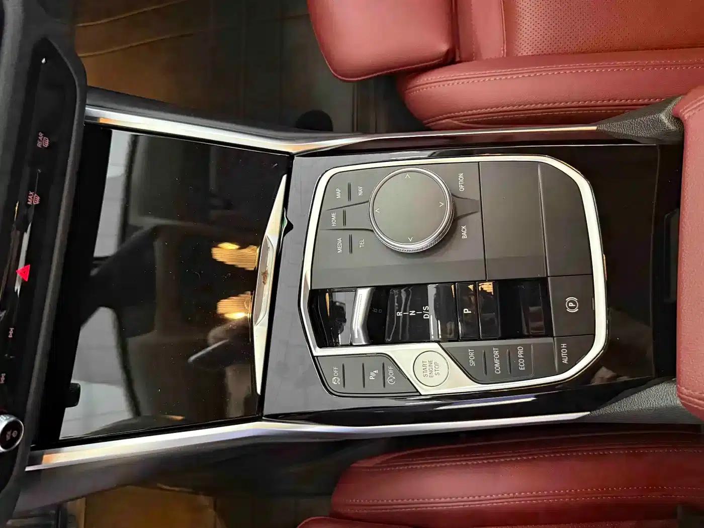2023 BMW 3 Series 320Li M Sport Package — миниатюра 13