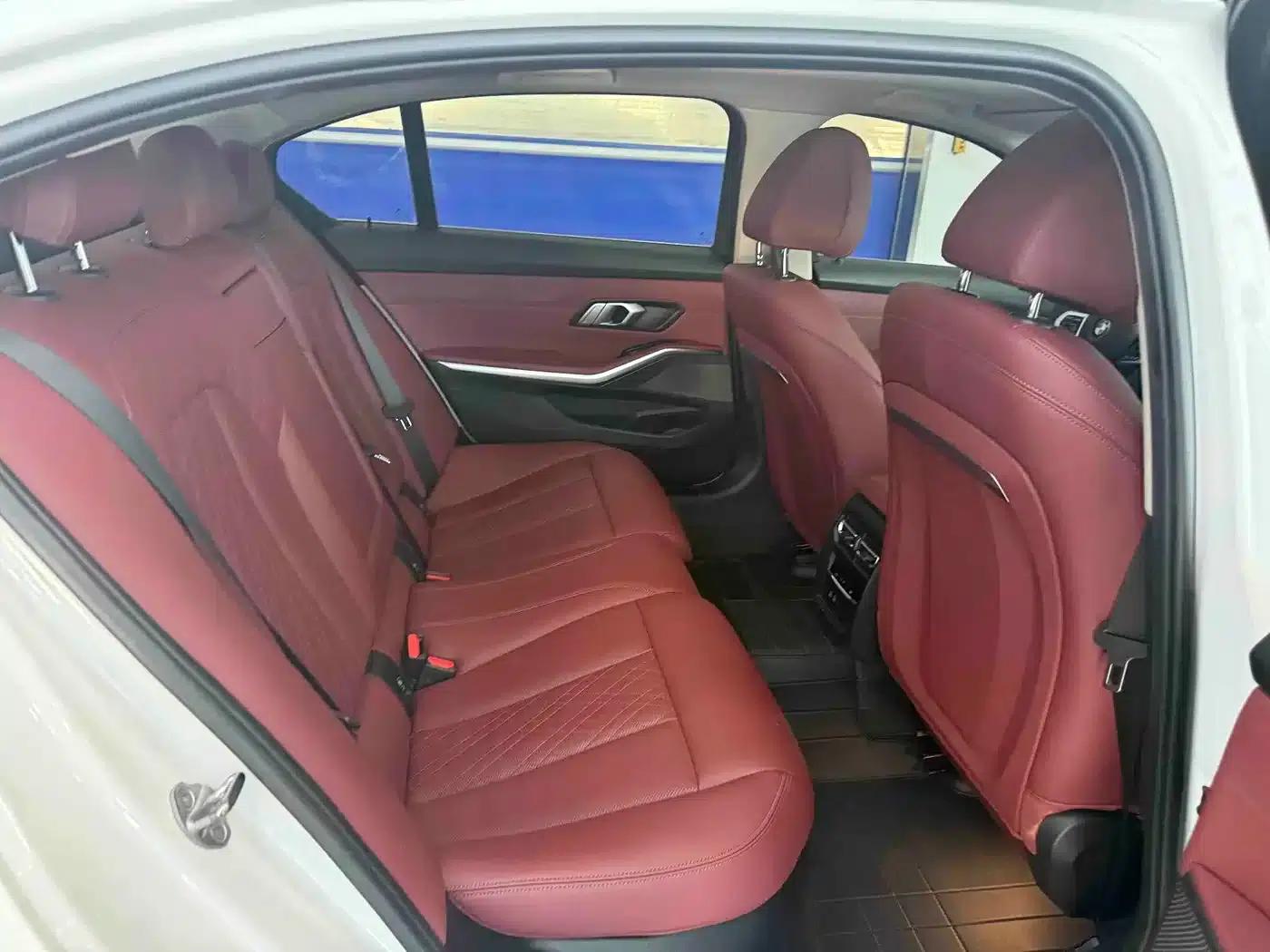 2023 BMW 3 Series 320Li M Sport Package — миниатюра 16