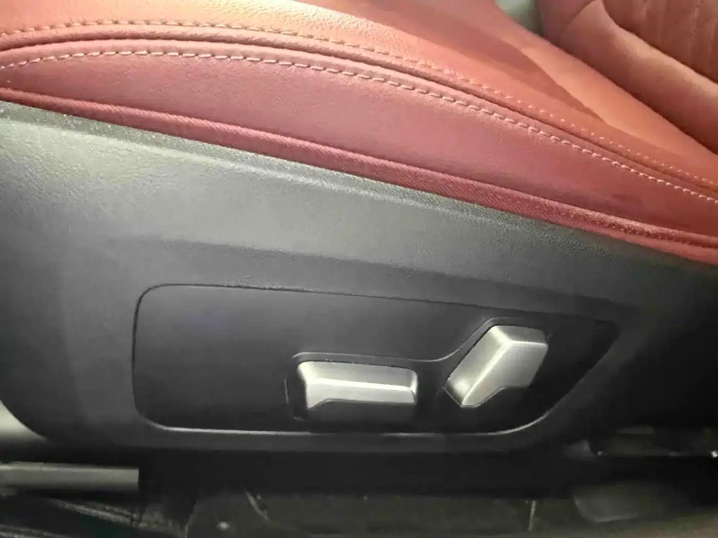 2023 BMW 3 Series 320Li M Sport Package — миниатюра 18