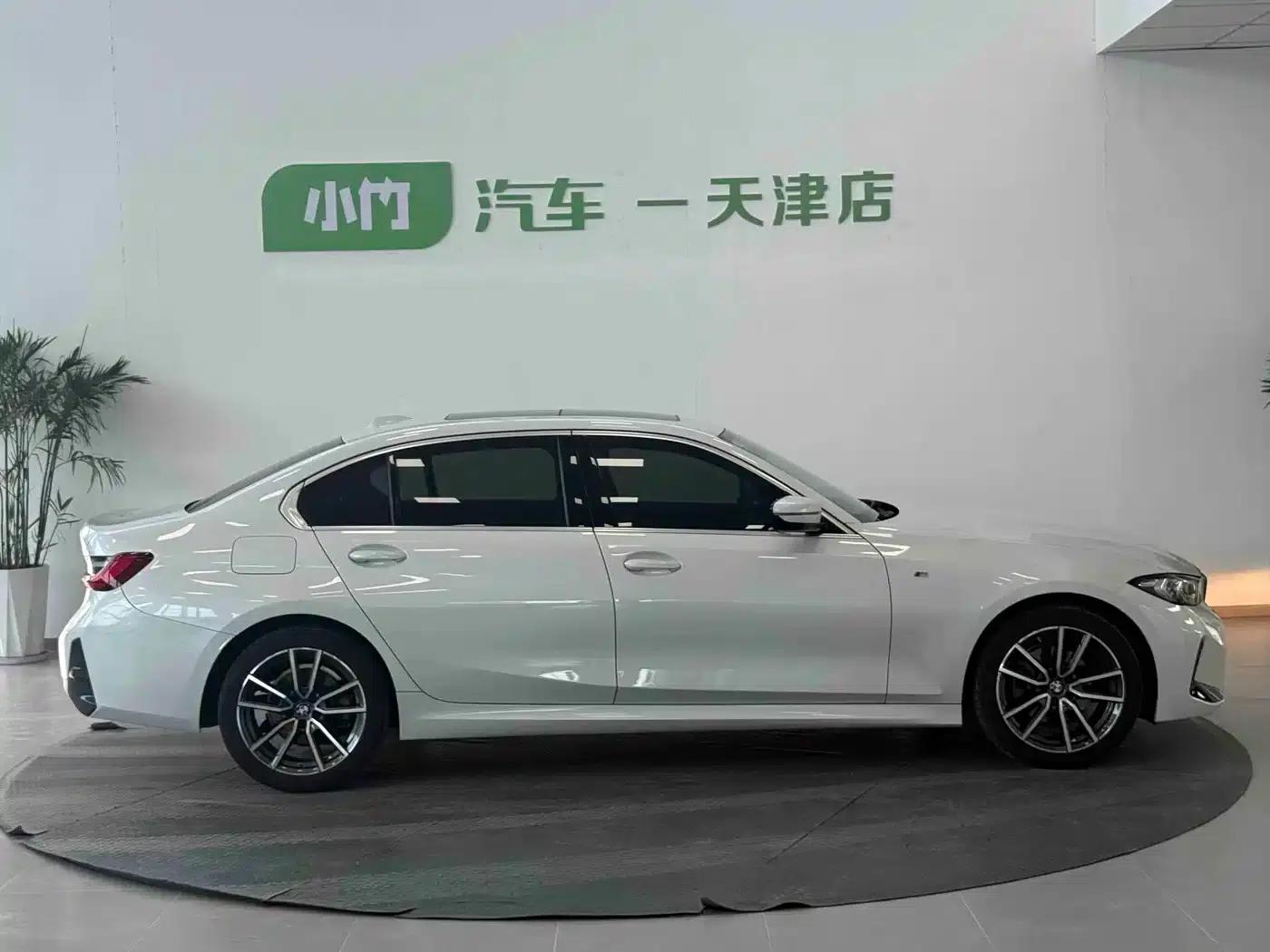 2023 BMW 3 Series 320Li M Sport Package — миниатюра 6