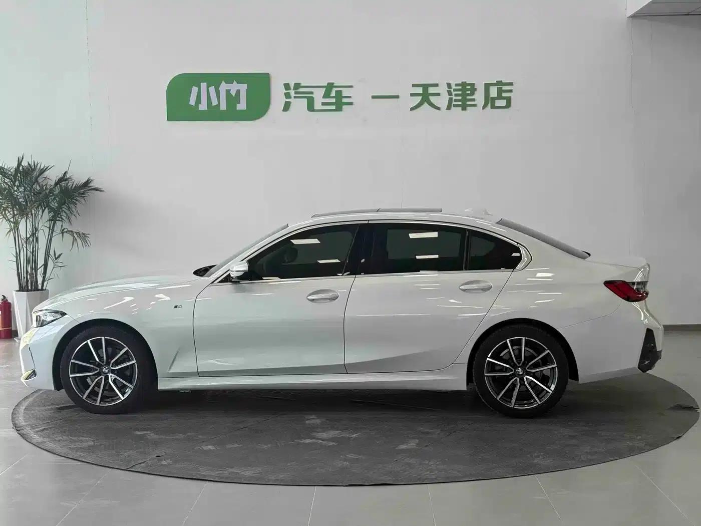 2023 BMW 3 Series 320Li M Sport Package — миниатюра 9