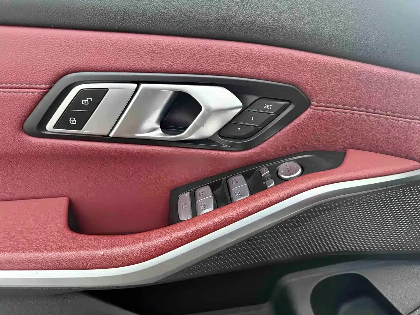 2023 BMW 3 Series 320Li M Sport Package — миниатюра 10