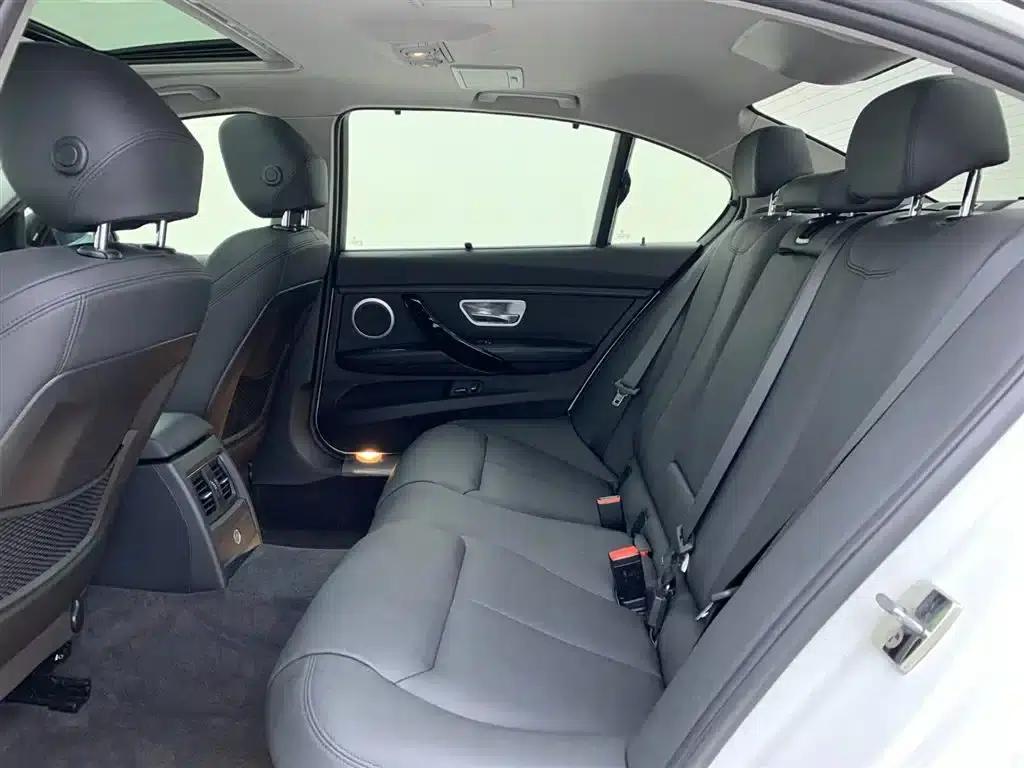 BMW 3 Series 2018 320Li Fashion Edition — миниатюра 12