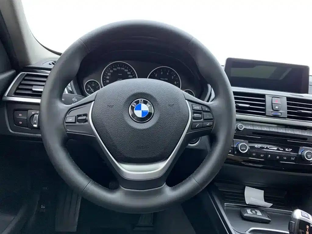 BMW 3 Series 2018 320Li Fashion Edition — миниатюра 19