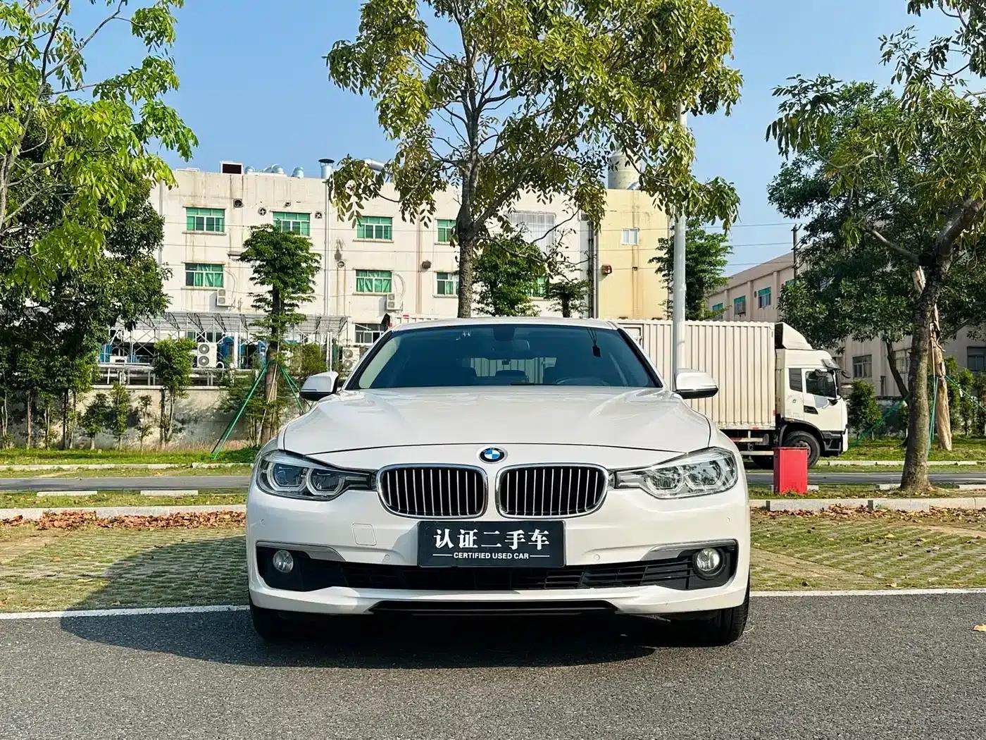 BMW 3 Series 2018 320Li Fashion Edition — миниатюра 2