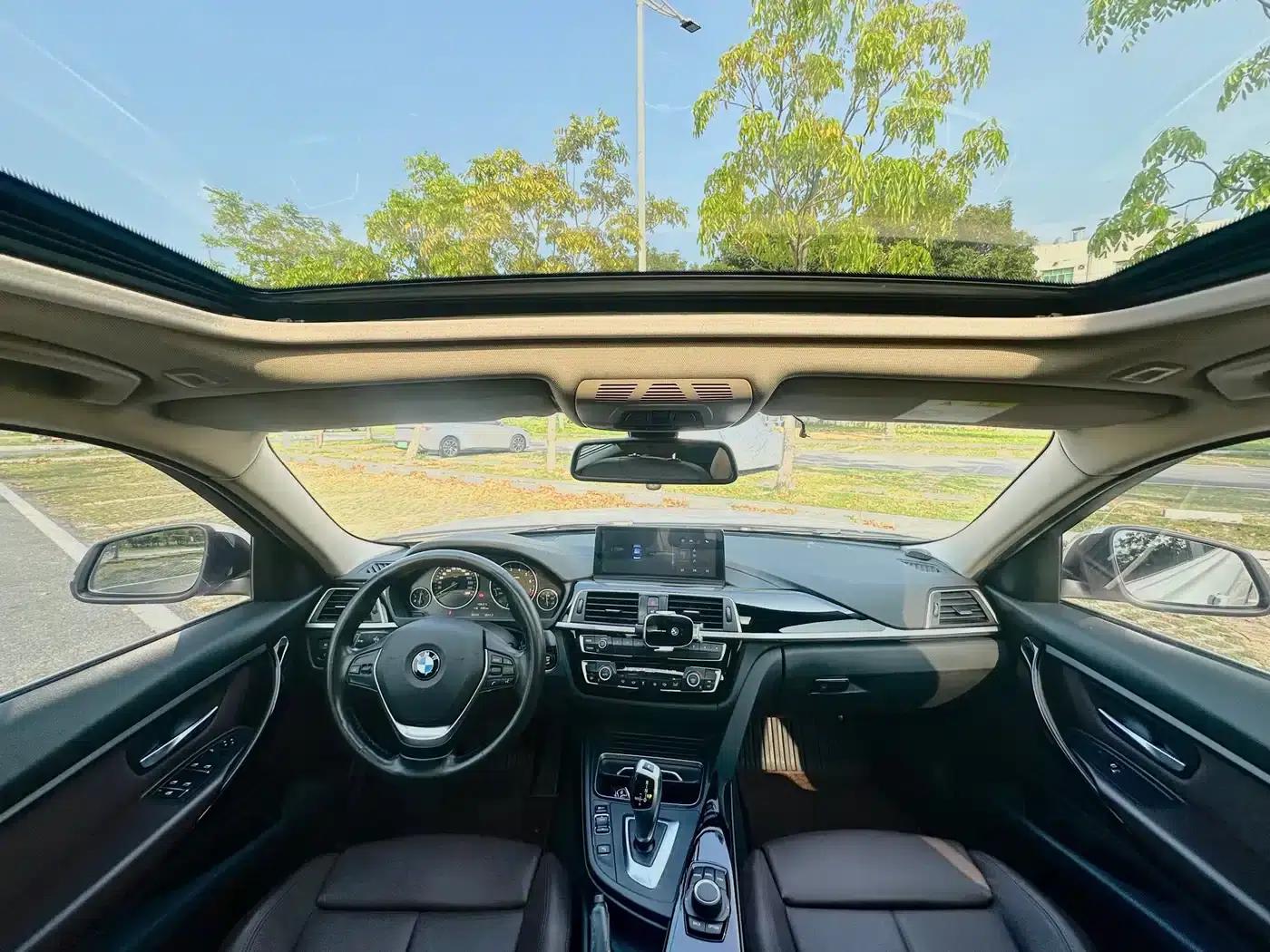 BMW 3 Series 2018 320Li Fashion Edition — миниатюра 19