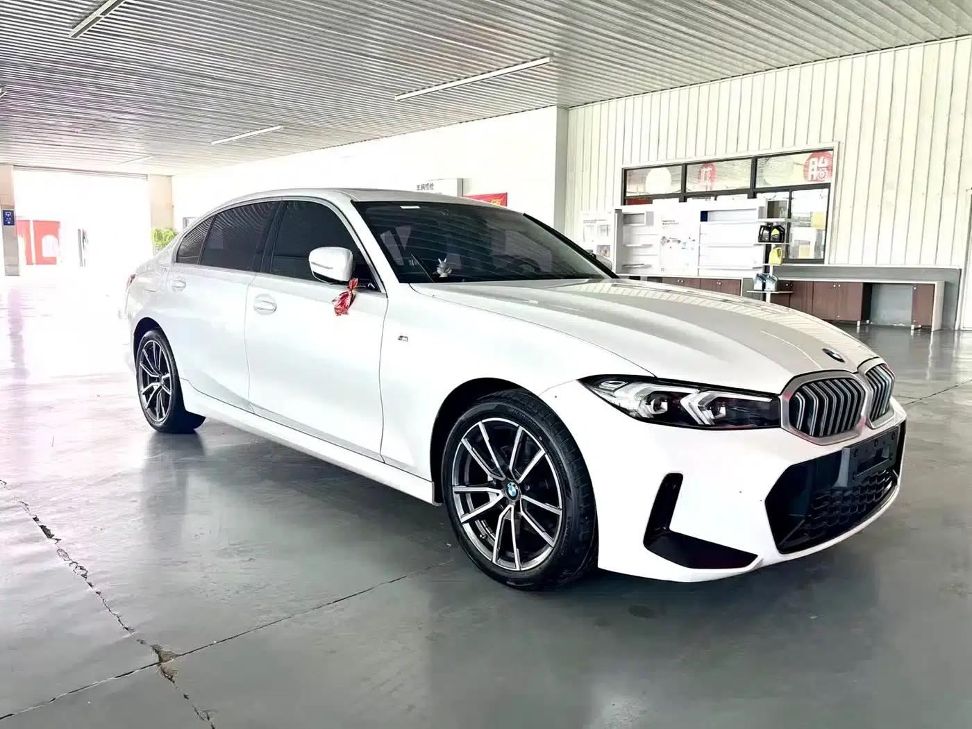 2023 BMW 3 Series 320Li M Sport Package — миниатюра 2