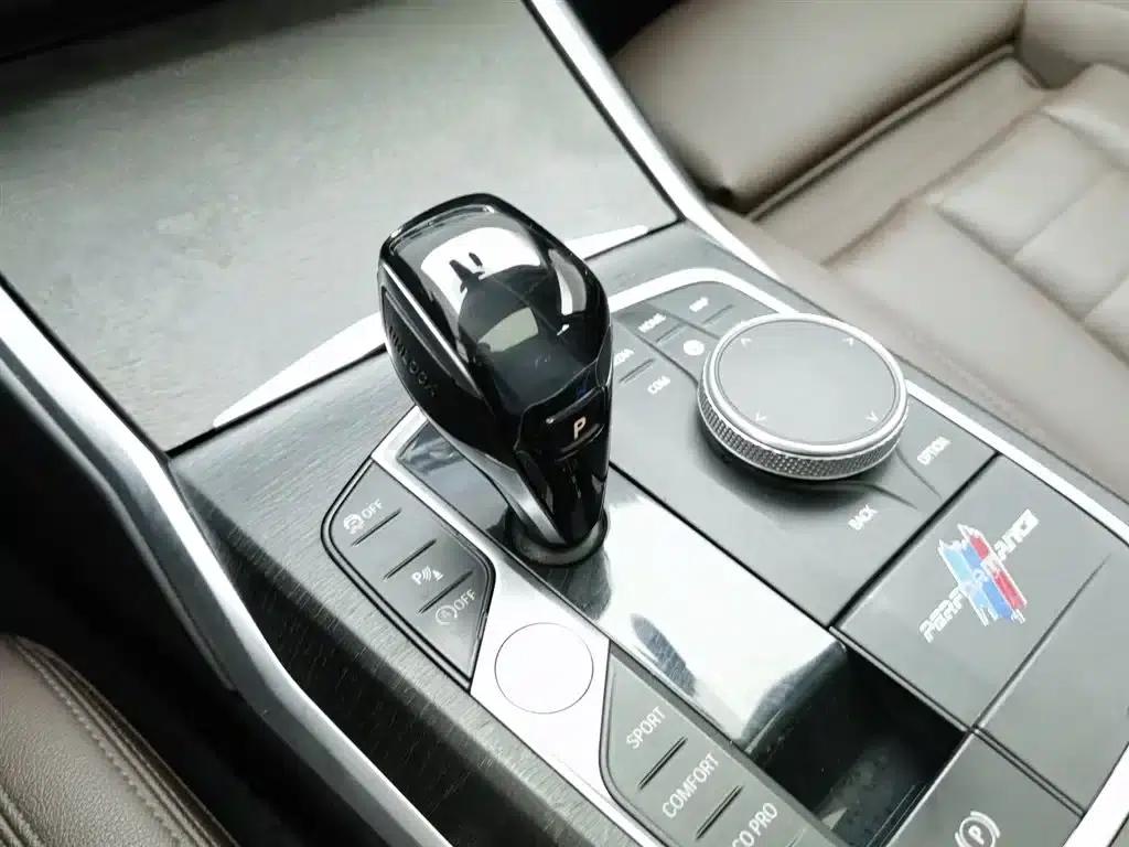 2020 BMW 3 Series 325i M Sport Package — миниатюра 13