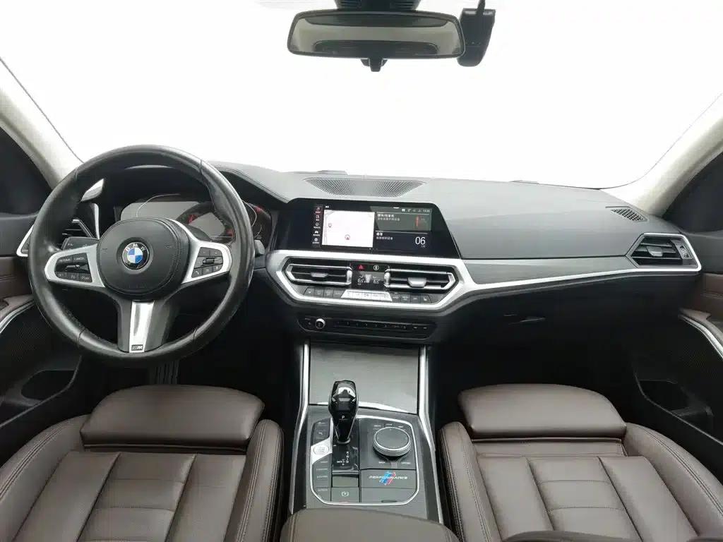 2020 BMW 3 Series 325i M Sport Package — миниатюра 5
