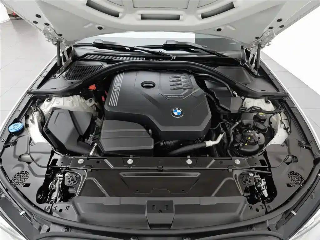 2020 BMW 3 Series 325i M Sport Package — миниатюра 6