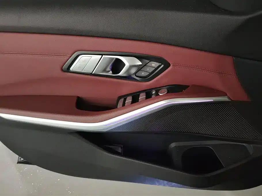 2021 BMW 3 Series 320Li M Sport Package — миниатюра 7
