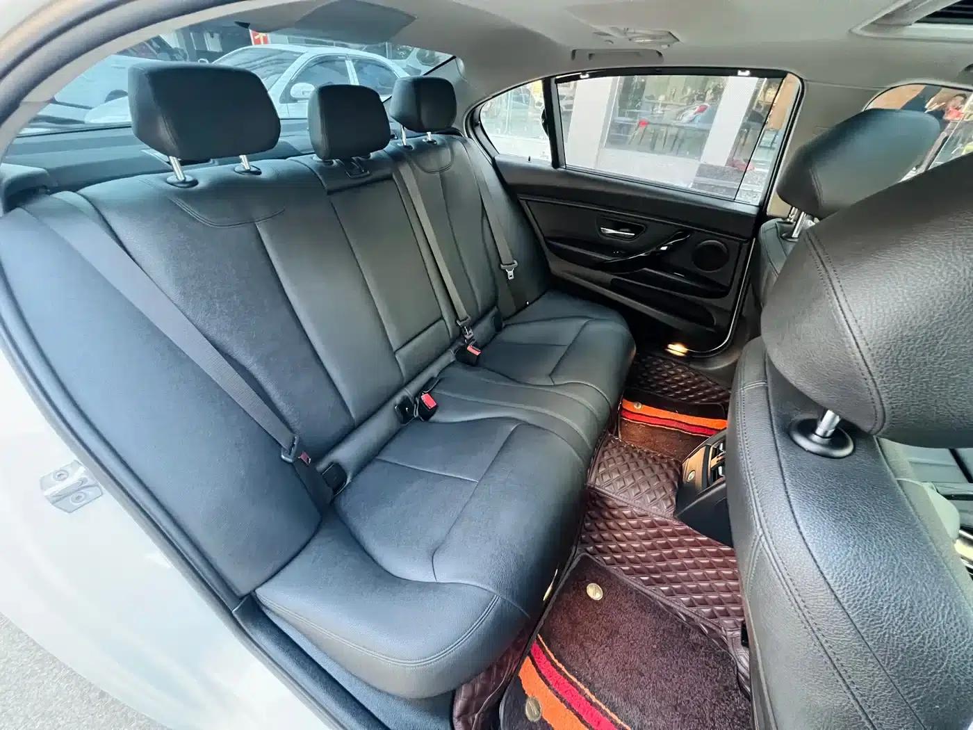 2019 BMW 3 Series 320Li M Sport Package — миниатюра 19