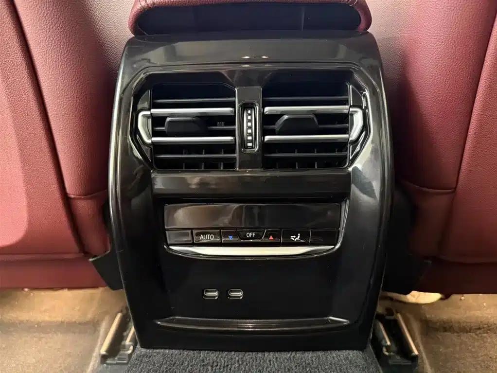 2023 BMW 3 Series 320Li M Sport Package — миниатюра 19