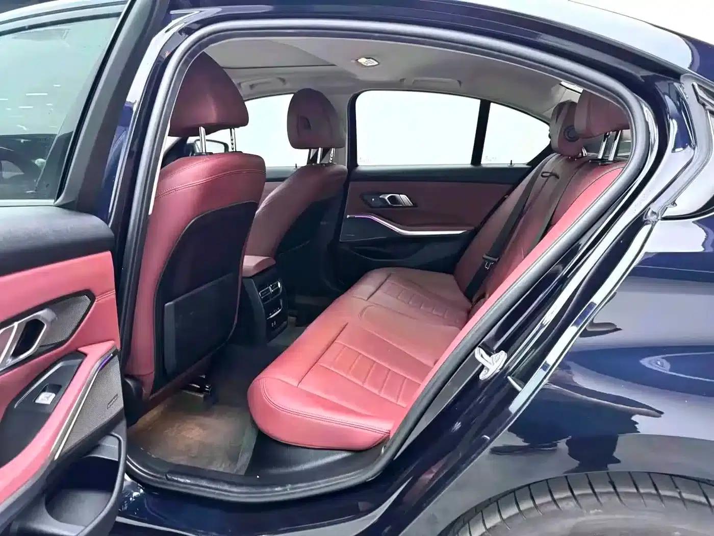 2021 BMW 3 Series 325i M Sport Shadow Edition — миниатюра 4