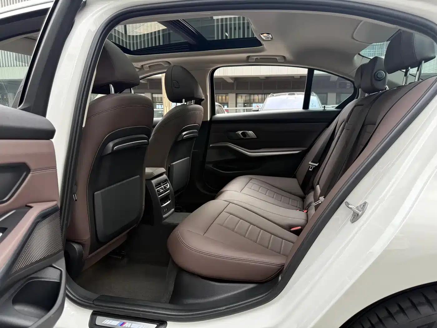 2021 BMW 3 Series 320Li M Sport Package — миниатюра 22