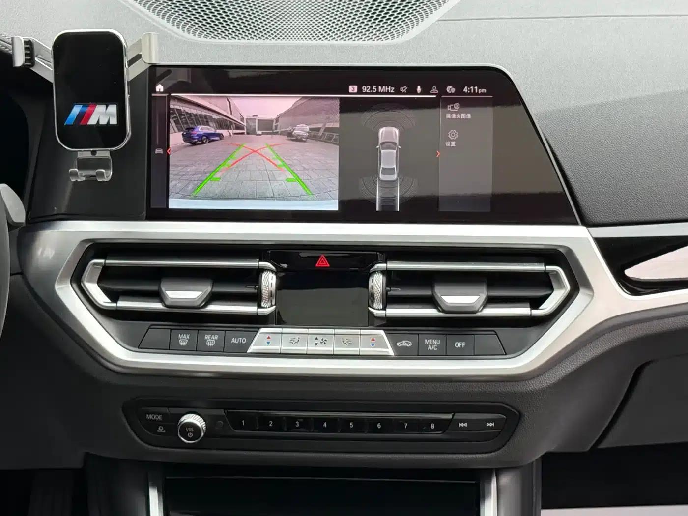 2021 BMW 3 Series 320Li M Sport Package — миниатюра 24