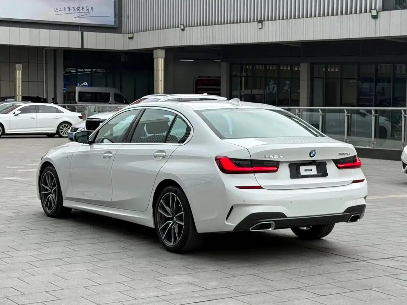 2021 BMW 3 Series 320Li M Sport Package — миниатюра 7