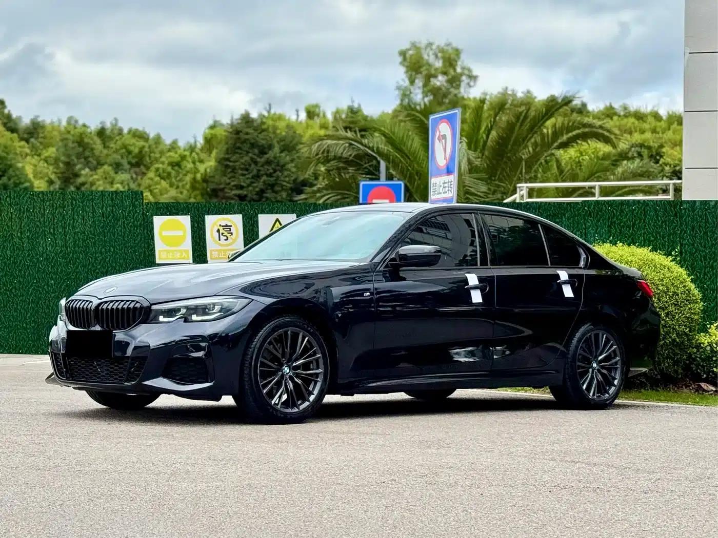 2022 BMW 3 Series Facelift 325i M Sport Shadow Edition — миниатюра 1