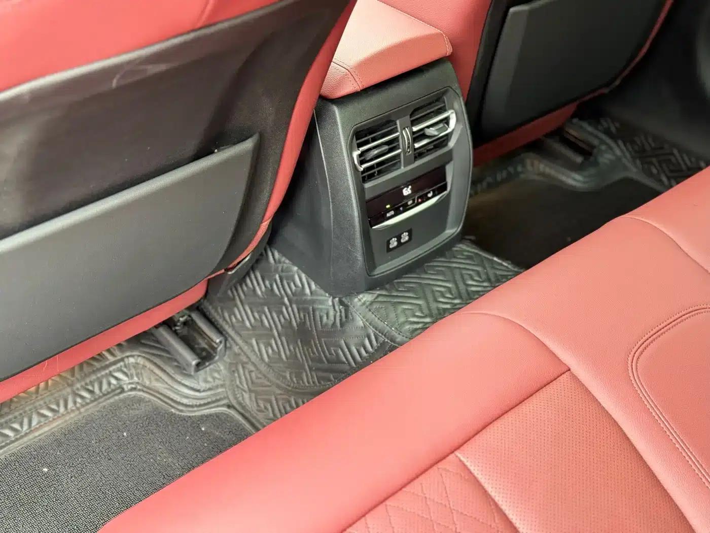 2022 BMW 3 Series Facelift 325i M Sport Shadow Edition — миниатюра 14