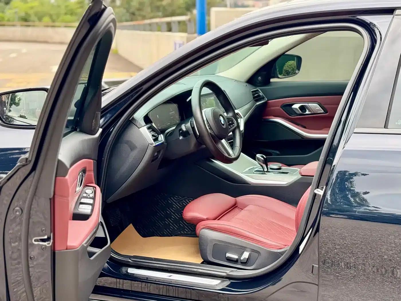 2022 BMW 3 Series Facelift 325i M Sport Shadow Edition — миниатюра 4