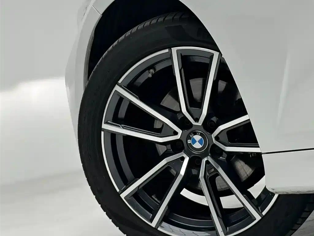 2022 BMW 3 Series Facelift 320Li M Sport Package — миниатюра 9