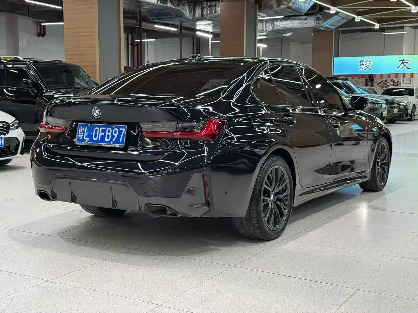 2024 BMW 3 Series 325i M Sport Shadow Edition — миниатюра 7