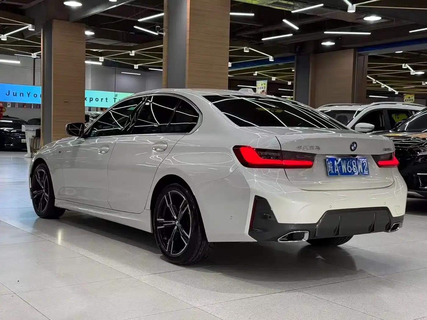 2023 BMW 3 Series 325i M Sport Package — миниатюра 9