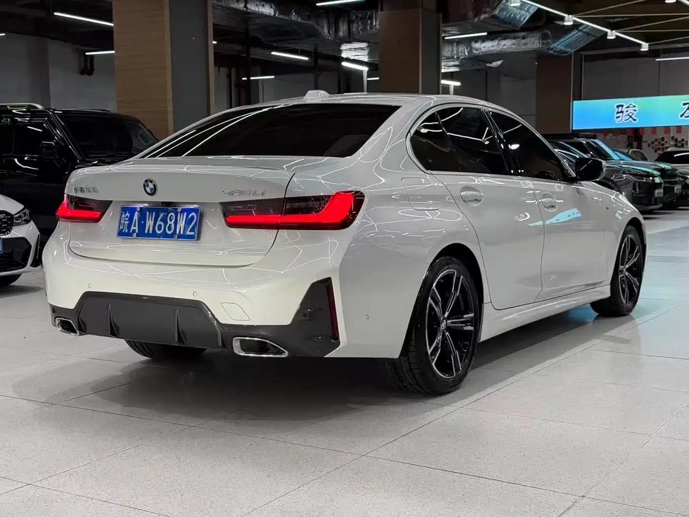 2023 BMW 3 Series 325i M Sport Package — миниатюра 10