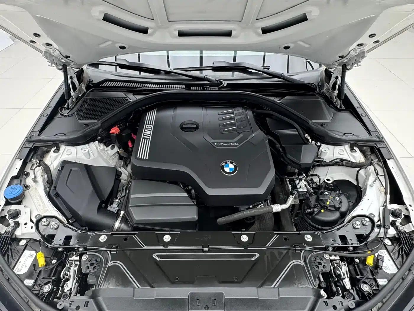 2022 BMW 3 Series 320Li M Sport Package — миниатюра 18