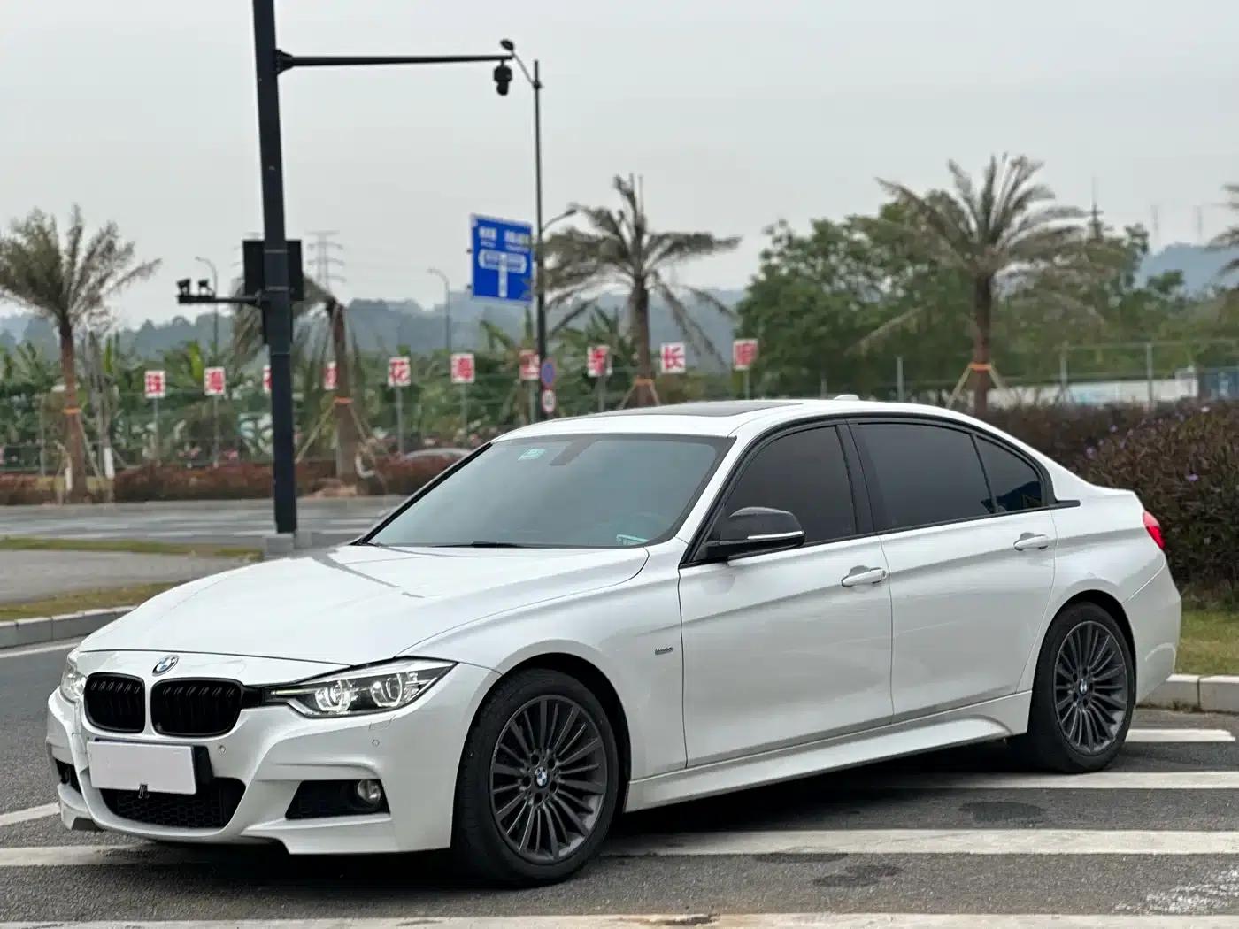 2018 BMW 3 Series 320Li Leading Luxury Package — миниатюра 1