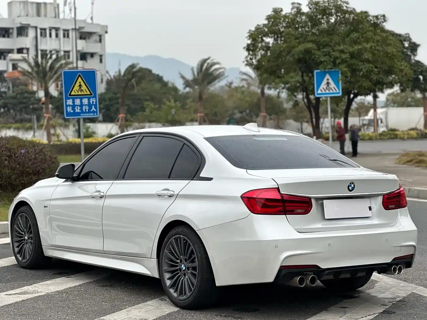 2018 BMW 3 Series 320Li Leading Luxury Package — миниатюра 13