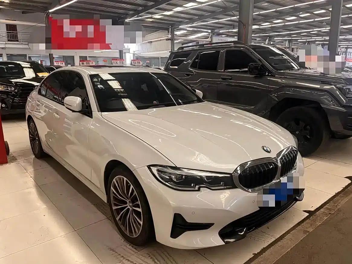 2021 BMW 3 Series 320i Sport Package — миниатюра 3