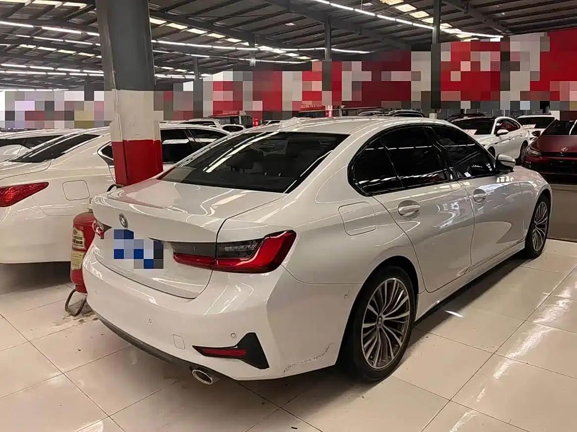 2021 BMW 3 Series 320i Sport Package — миниатюра 10