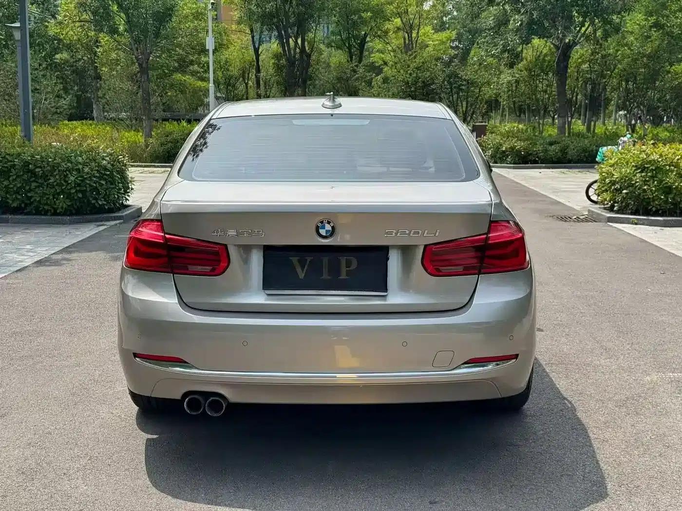 2017 BMW 3 Series 320Li Fashion Edition — миниатюра 8