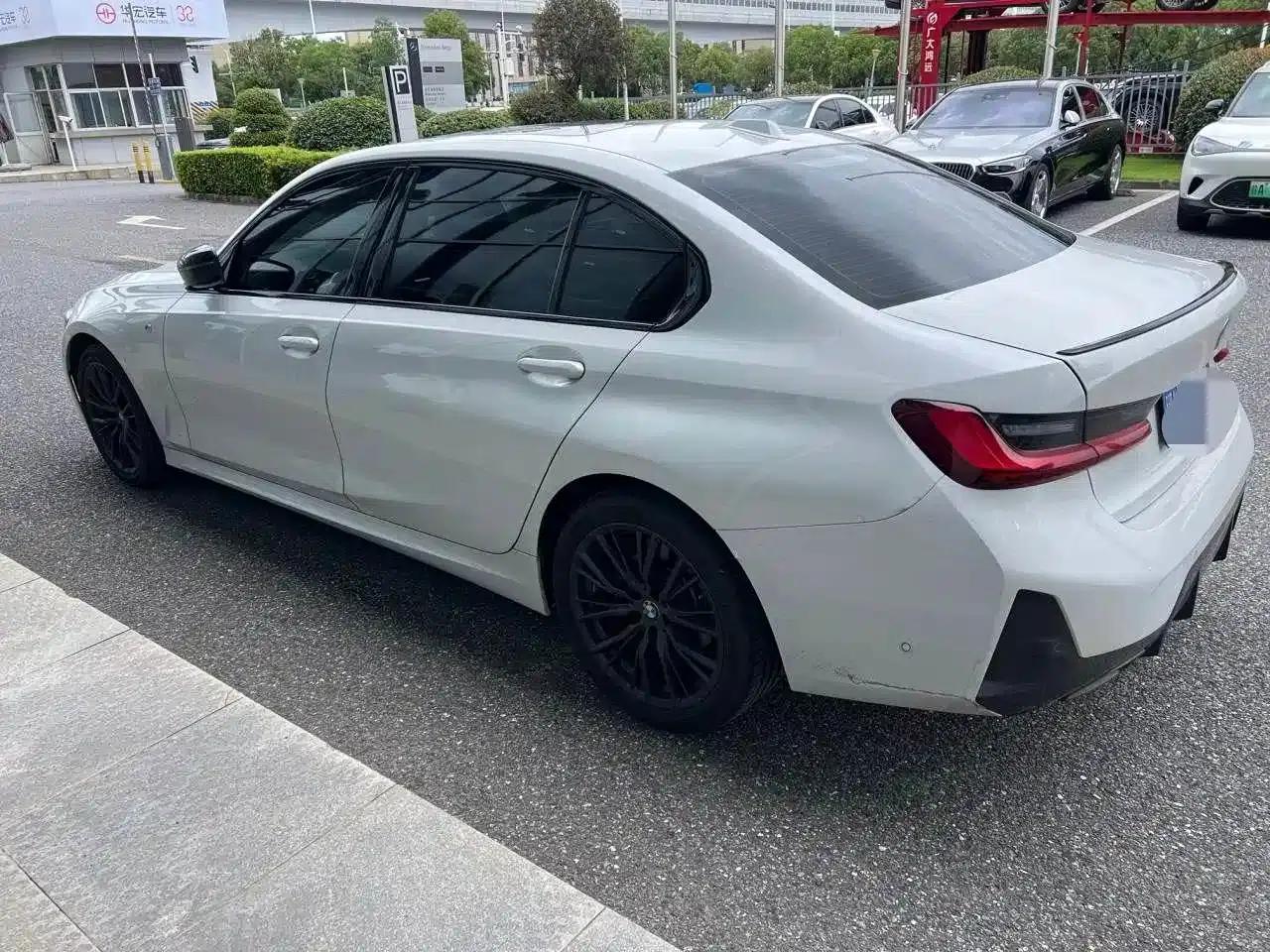 2024 BMW 3 Series 325Li M Sport Shadow Edition — миниатюра 3