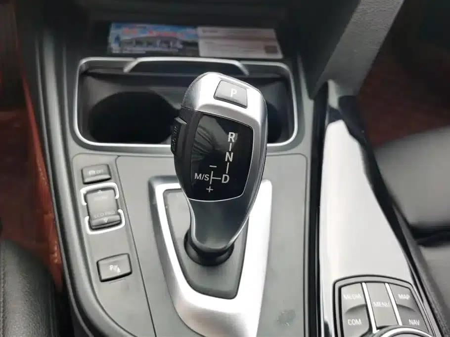 BMW 3 Series 2019 320Li xDrive Fashion Edition — миниатюра 16