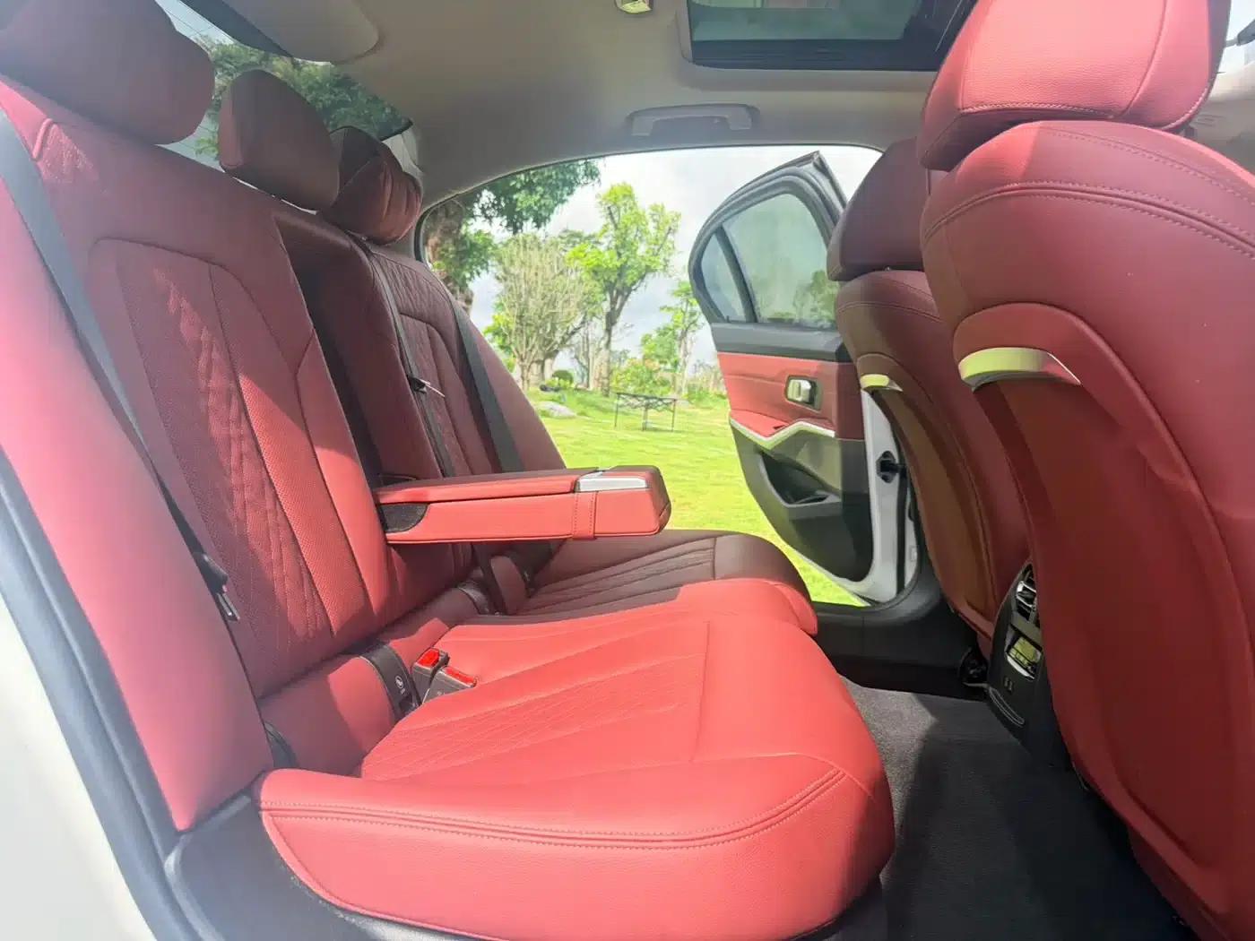2023 BMW 3 Series 320Li M Sport Package — миниатюра 12