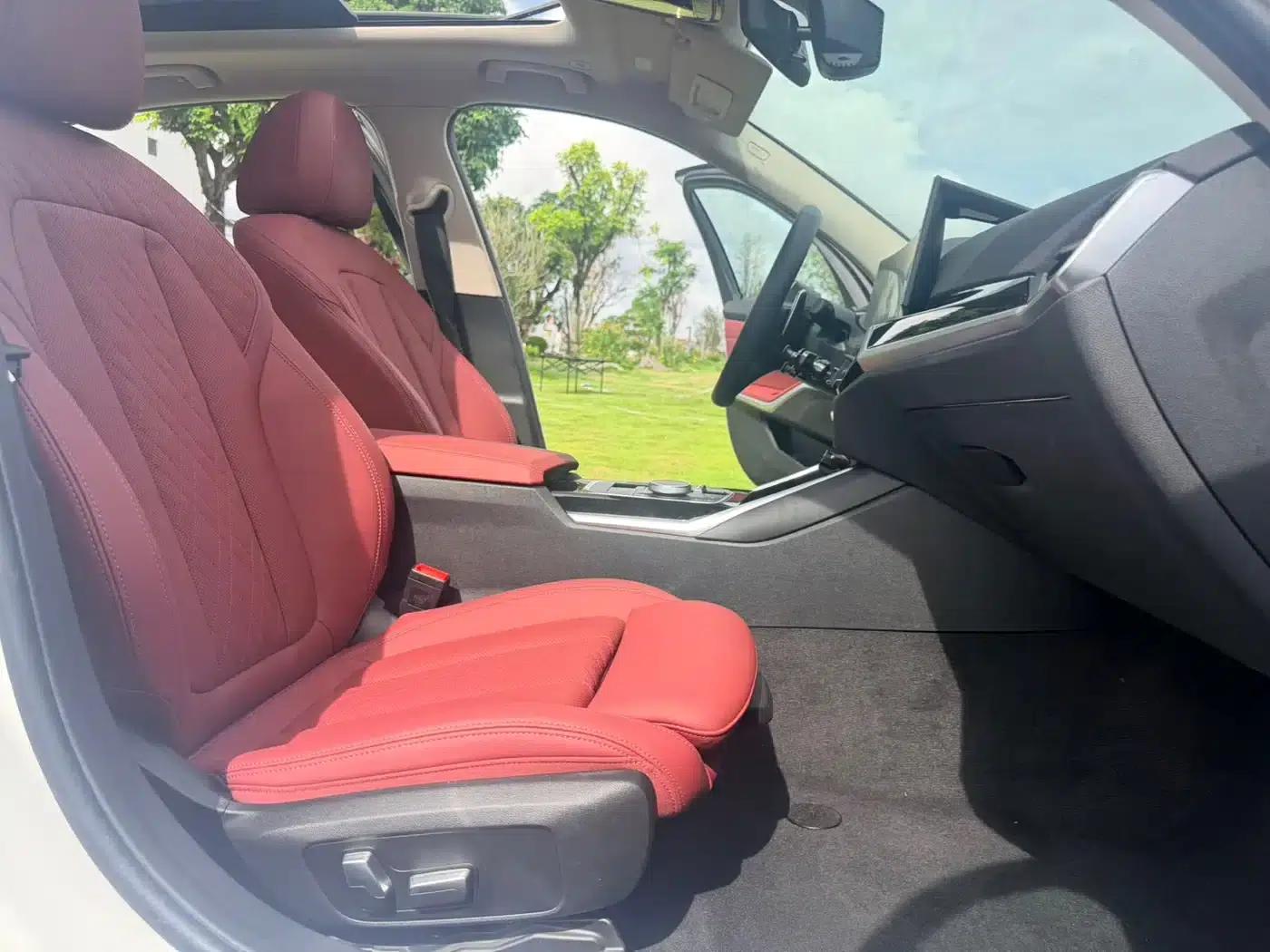 2023 BMW 3 Series 320Li M Sport Package — миниатюра 13