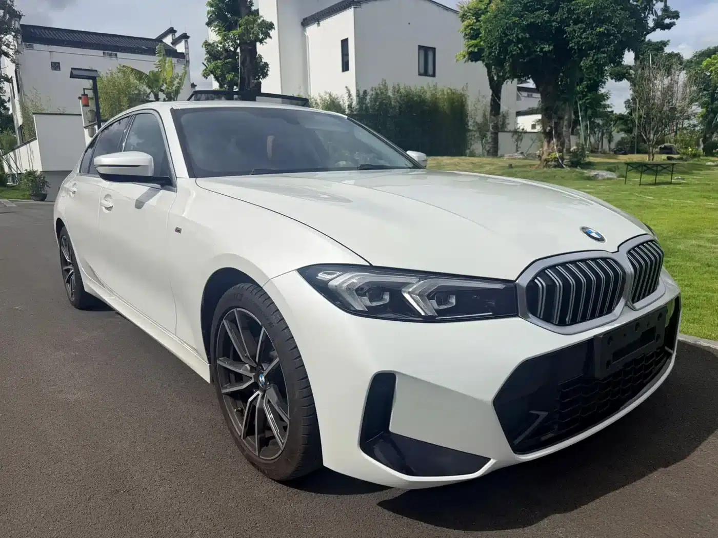 2023 BMW 3 Series 320Li M Sport Package — миниатюра 3